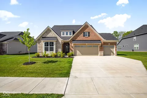 8394 Paxton Dr, Brownsburg, IN 46112
