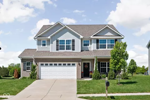 18228 Nickel Plate Dr, Westfield, IN 46074