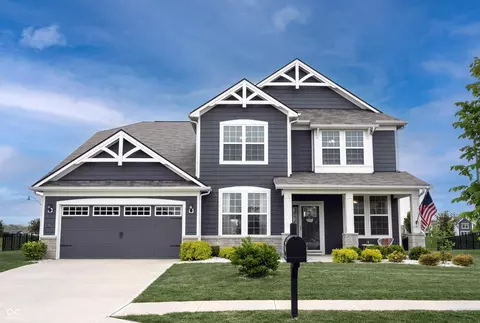 13530 Longrise Ln, Fishers, IN 46037