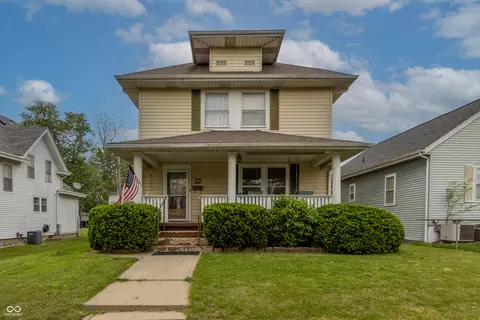 606 N Pine St, Seymour, IN 47274