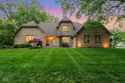 4640 Harrison Ridge Rd, Columbus, IN 47201