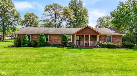 8175 S Mitthoeffer Rd, Indianapolis, IN 46259