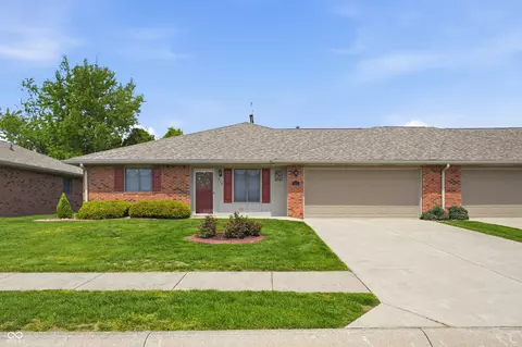 212 Wakefield Dr, Anderson, IN 46013