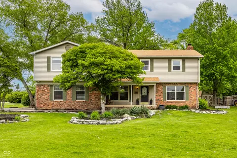 1185 Starkey Rd, Zionsville, IN 46077