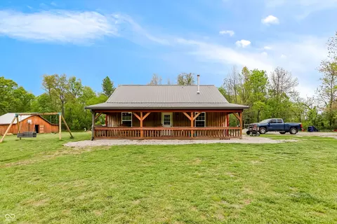 9278 E Cooper Rd, Morgantown, IN 46160
