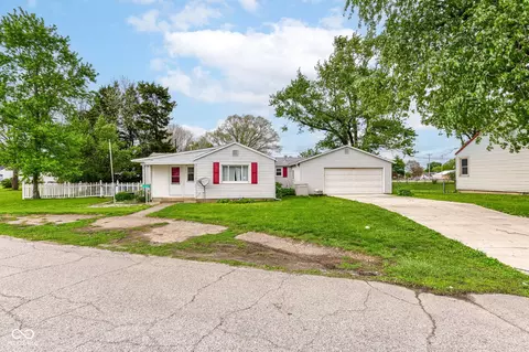 120 S A St, Elwood, IN 46036