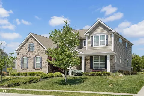 6998 Stoney Ridge Dr, Columbus, IN 47201