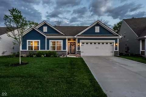 Exterior - 9885 Canyon Ln, Pendleton, IN 46064 photo 5 of 11
