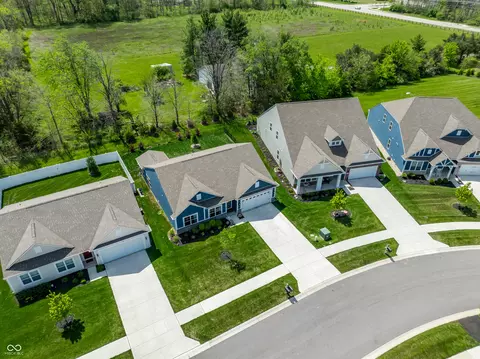 View/Area - 9885 Canyon Ln, Pendleton, IN 46064 photo 4 of 7