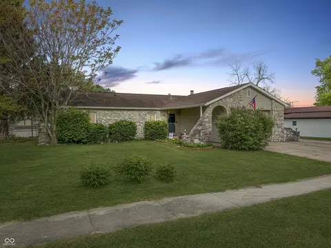 133 Meridian St, Shirley, IN 47384
