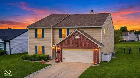 4718 Deacon Ln, Indianapolis, IN 46237