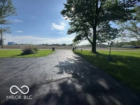 Exterior - 6077 S 200 E, Waldron, IN 46182 photo 5 of 11
