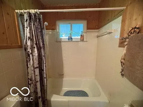 Bath - 6077 S 200 E, Waldron, IN 46182 photo 2 of 5