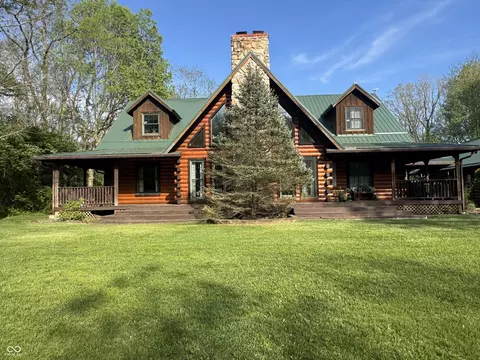 13500 N Summerhill Dr, Albany, IN 47320