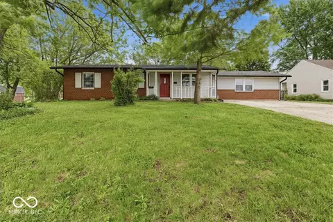 651 N Indiana St, Mooresville, IN 46158