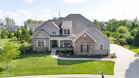 11521 Willow Bend Dr, Zionsville, IN 46077