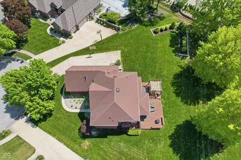 1240 Eagle View Ct, Greenwood, IN 46143