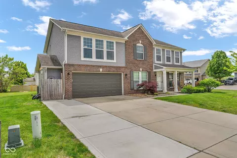 Exterior - 2805 Solidago Dr, Plainfield, IN 46168 photo 2 of 7