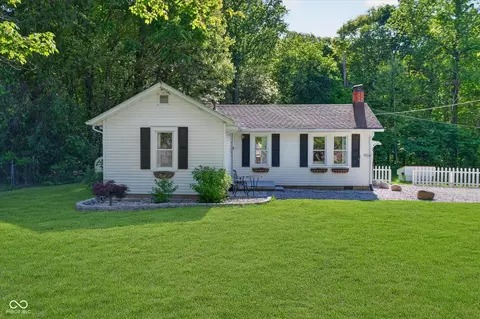 7295 Beech Grove Rd, Martinsville, IN 46151