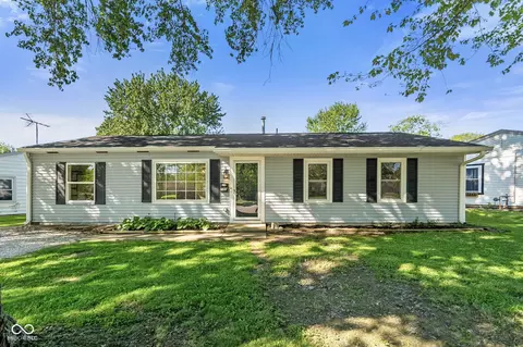 780 Maple Ln, Mooresville, IN 46158