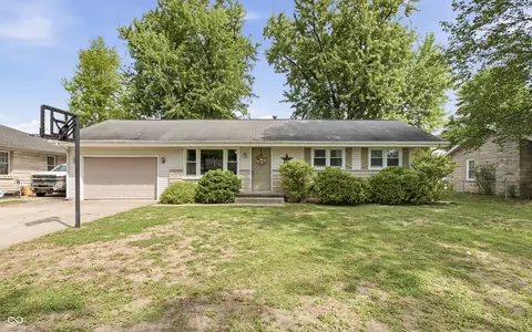 613 E 15th St, Seymour, IN 47274