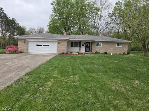 2104 W Orchard Dr, Fortville, IN 46040