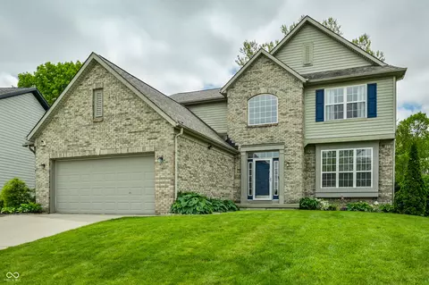 8145 Walden Glen Ct, Indianapolis, IN 46278