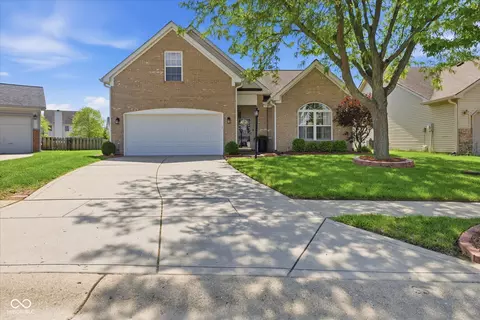 12665 Adirondack Ct, Fishers, IN 46037