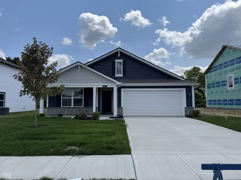 1247 Phillips Dr, Greenfield, IN 46140