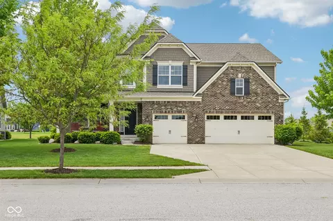 15961 Foothill Dr, Noblesville, IN 46060