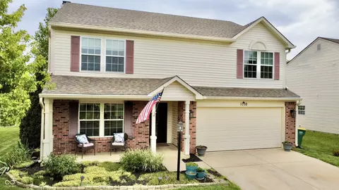 1098 Meadowview Ct, Franklin, IN 46131