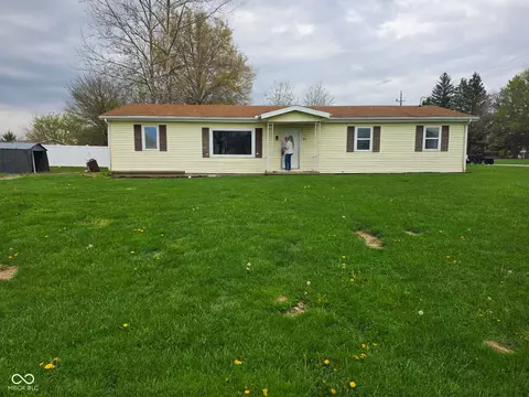 353 Hickory Dr, Connersville, IN 47331