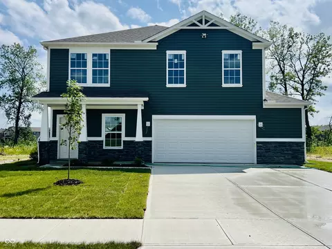 2402 N Liberty Lakes Dr, Greensburg, IN 47240
