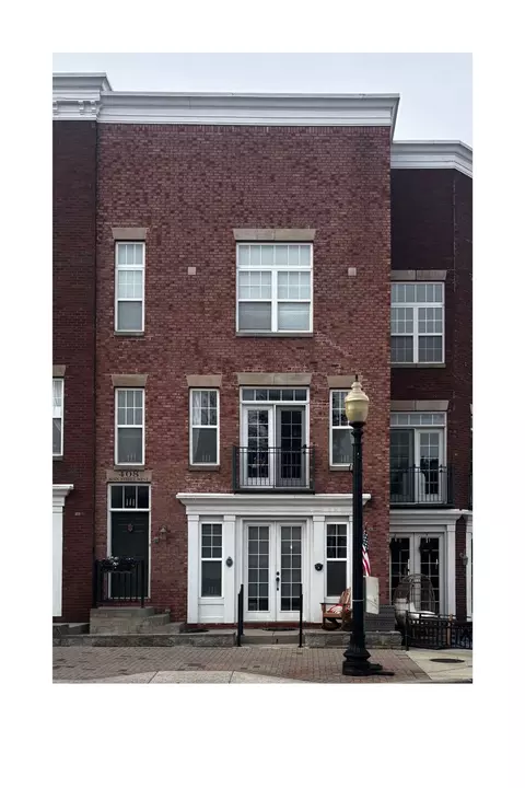408 W Main St, Carmel, IN 46032