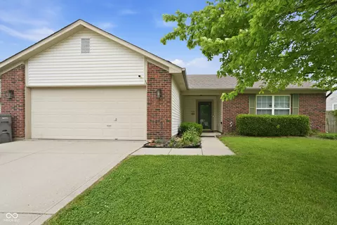 5312 W Scatterwood Ct, Indianapolis, IN 46221