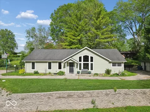 921 E Main St, Greenfield, IN 46140