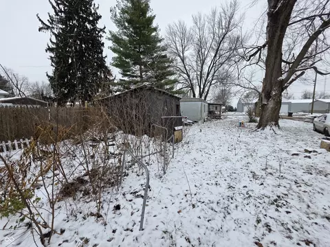 48 E Scott St, Medora, IN 47260