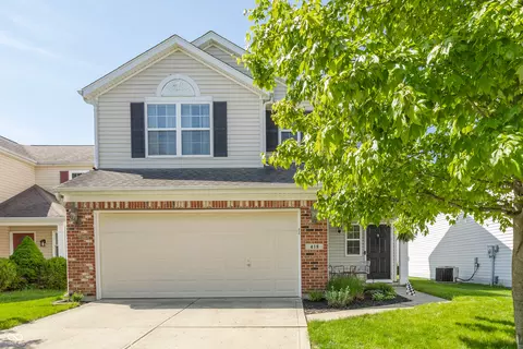419 Grabill Dr, Westfield, IN 46074