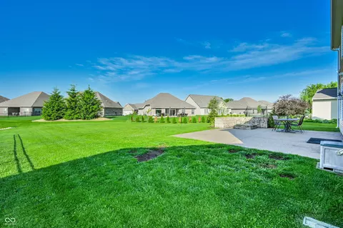Exterior - 5132 Montevideo Dr, Plainfield, IN 46168 photo 8 of 11