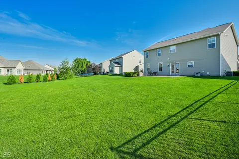 Exterior - 5132 Montevideo Dr, Plainfield, IN 46168 photo 10 of 11