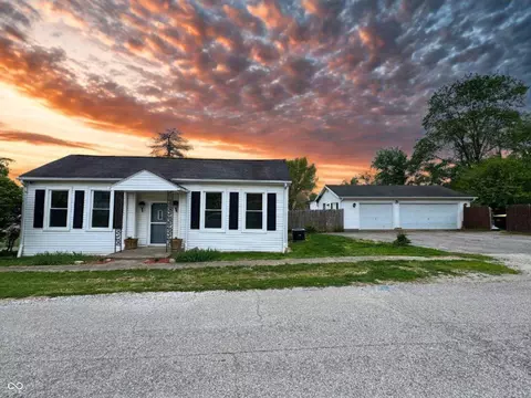 15 N 7th St, Gosport, IN 47433