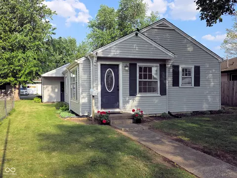 1305 Court St, Columbus, IN 47201