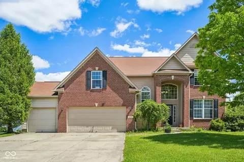 511 Georgetown Rd, Greenwood, IN 46142