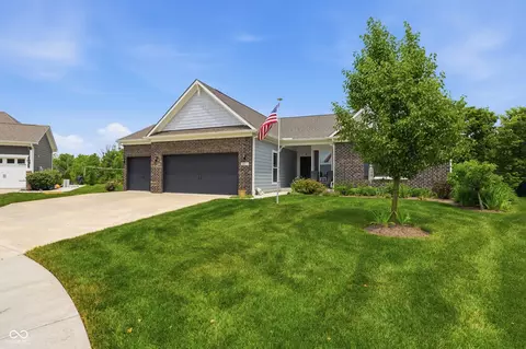 10237 Maiden Ct, Fishers, IN 46040