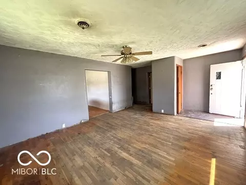 Living - 213 N Posey St, Windfall, IN 46076 photo 2 of 2