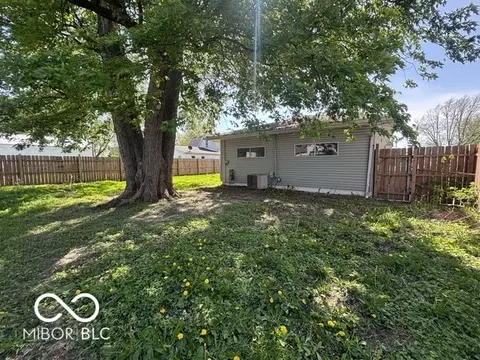 Exterior - 213 N Posey St, Windfall, IN 46076 photo 2 of 2