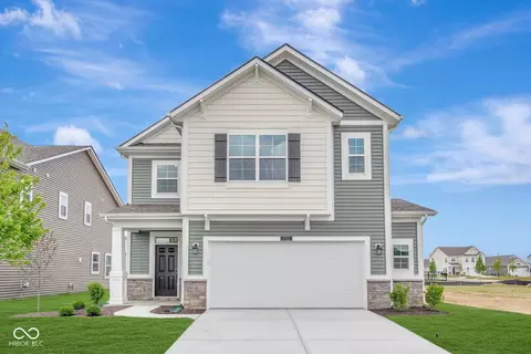 2311 Bear Oak Run, Shelbyville, IN 46176