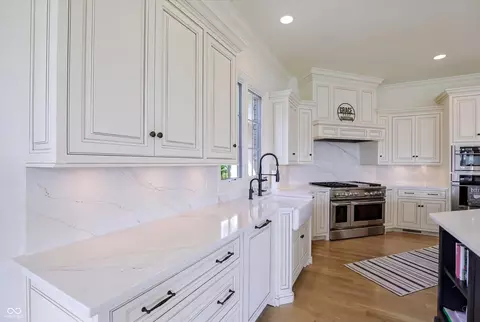 Kitchen - 10511 E 116th St, Fishers, IN 46037 photo 7 of 10