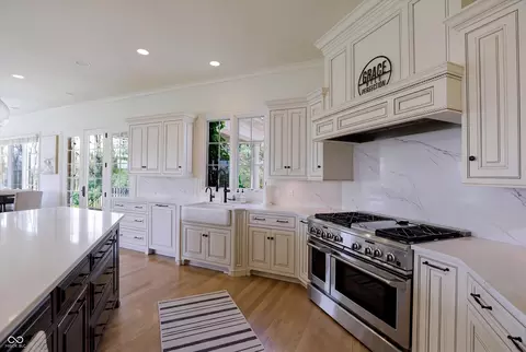 Kitchen - 10511 E 116th St, Fishers, IN 46037 photo 5 of 10