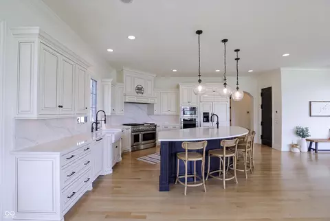 Kitchen - 10511 E 116th St, Fishers, IN 46037 photo 4 of 10